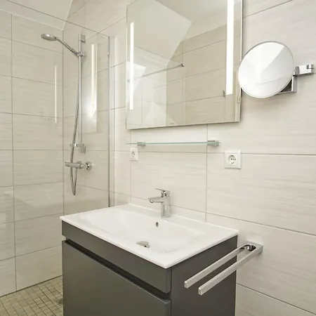 Rex Rugia Fewo12-5 Mit Schwimmbad Und Saunanutzung Im Ahoi-erlebnisbad Sellin * لوبه