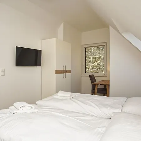 Rex Rugia Fewo12-5 Strandnah,balkon,sauna,pool Apartment *